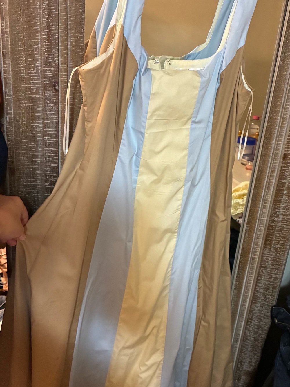 vestique Sleeveless Maxi Dress in Light Blue, Cream & Tan